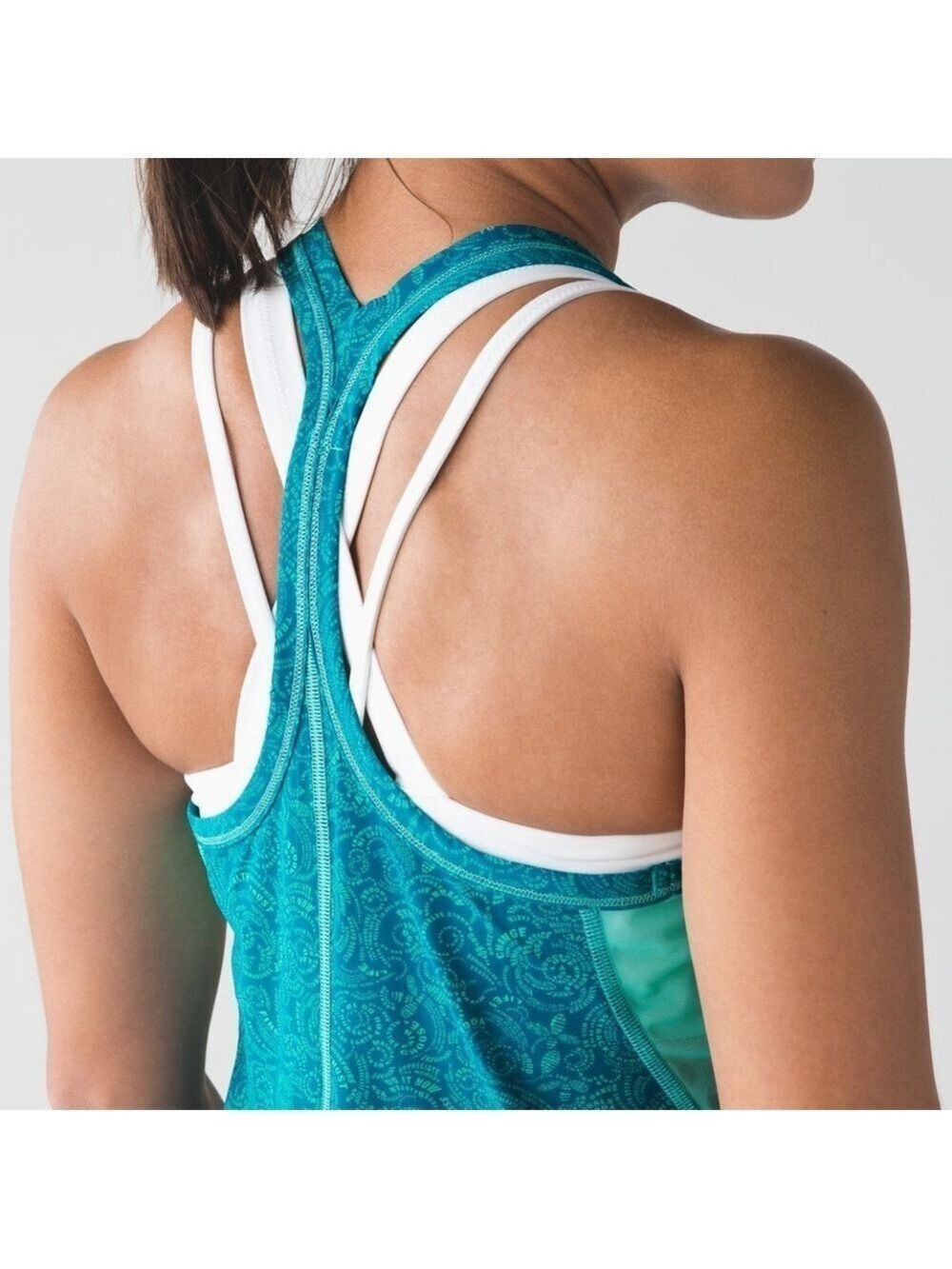 Lululemon Fast Lane Singlet - Picture 2 of 14
